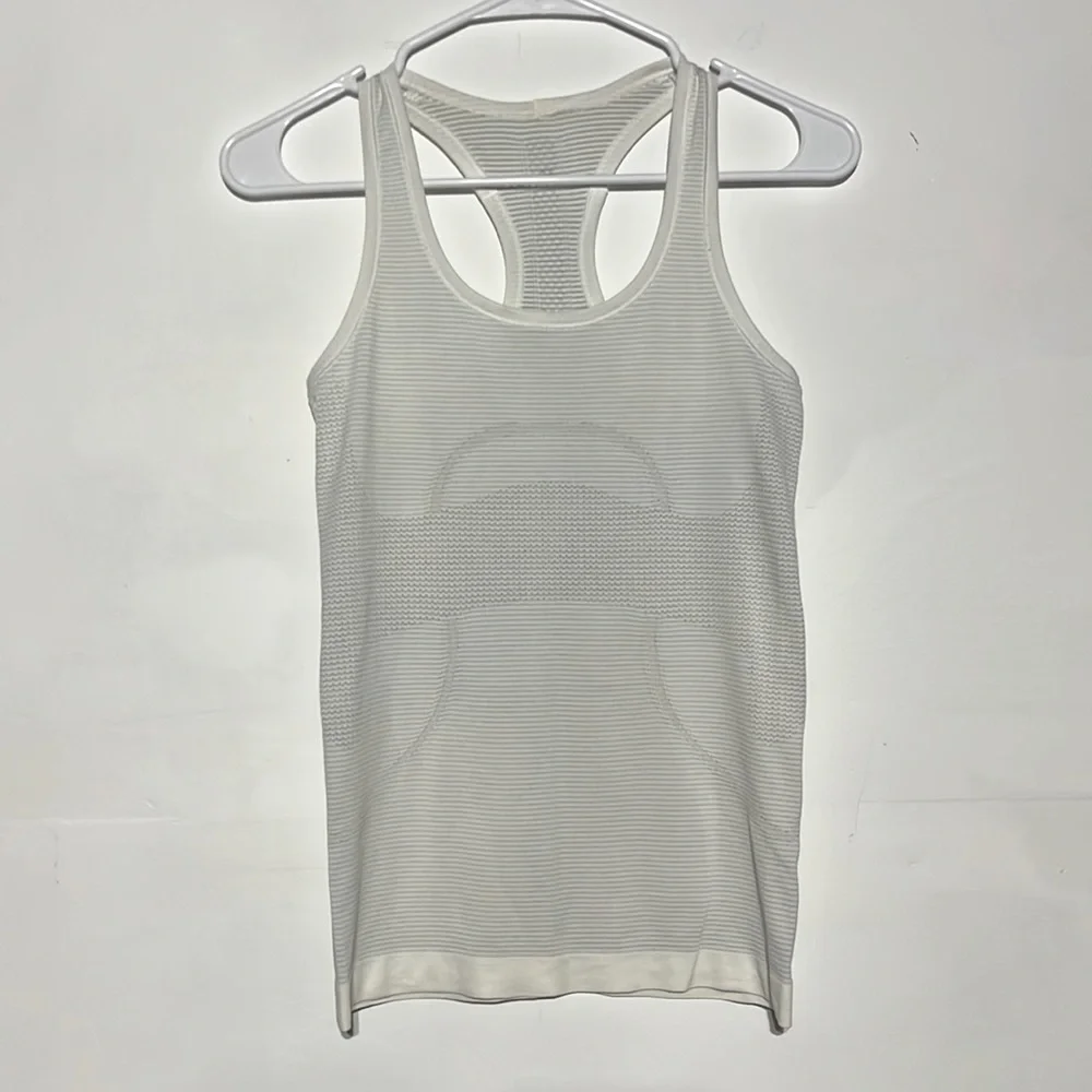 Lululemon Swiftly Tech Racerback Tank Top 2.0 White Size 4 - Picture 2 of 8
